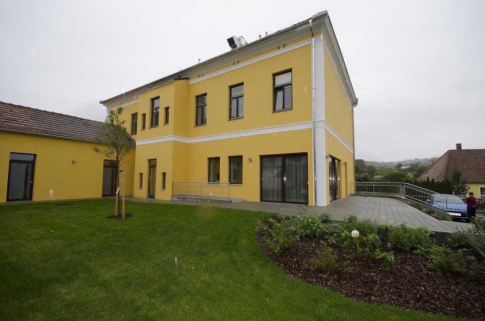 Отель Papperl A' Pub Schonberg am Kamp Экстерьер фото